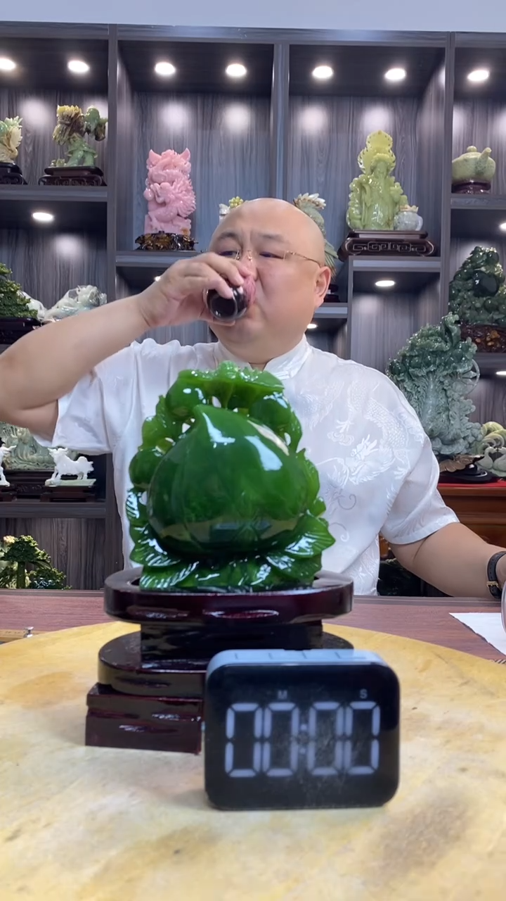 玉人* 玉岫岩料手工雕刻摆件居家装饰送礼一物一图