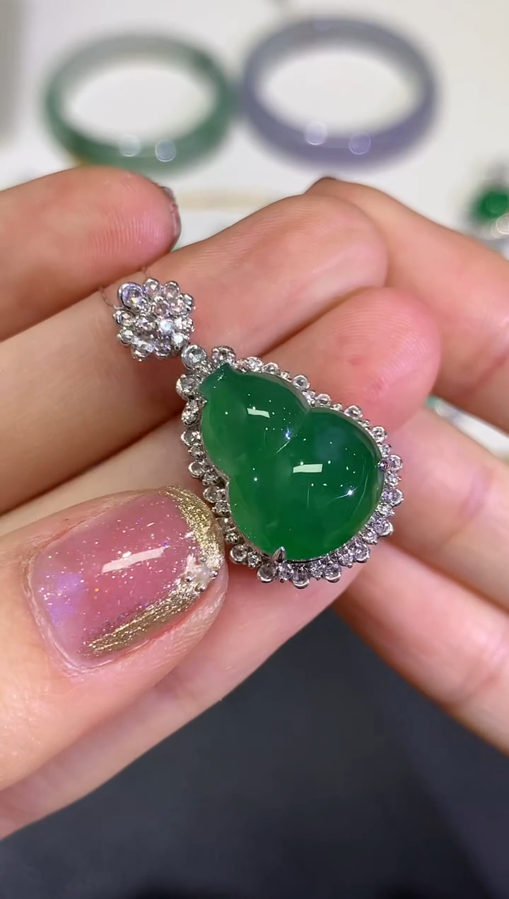 【闪购商品】翡翠颈饰18K金镶嵌团购77