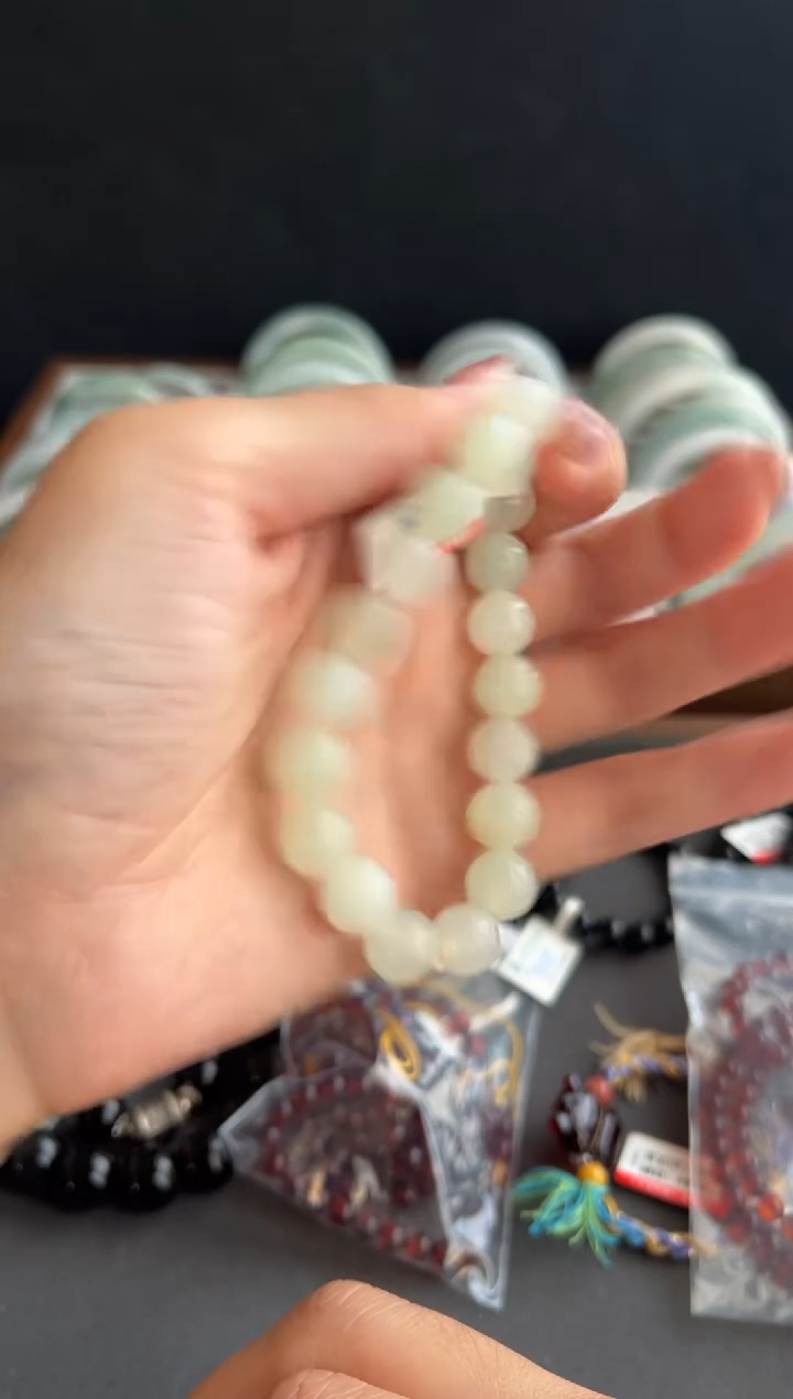未镶嵌手串玛瑙/玉髓3385买断