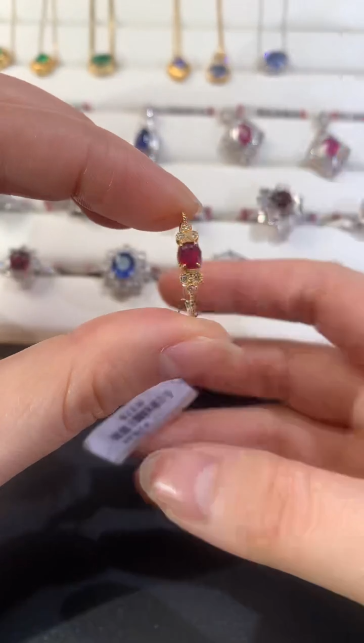 【闪购商品】红宝石戒指18K金镶嵌Z676|1280