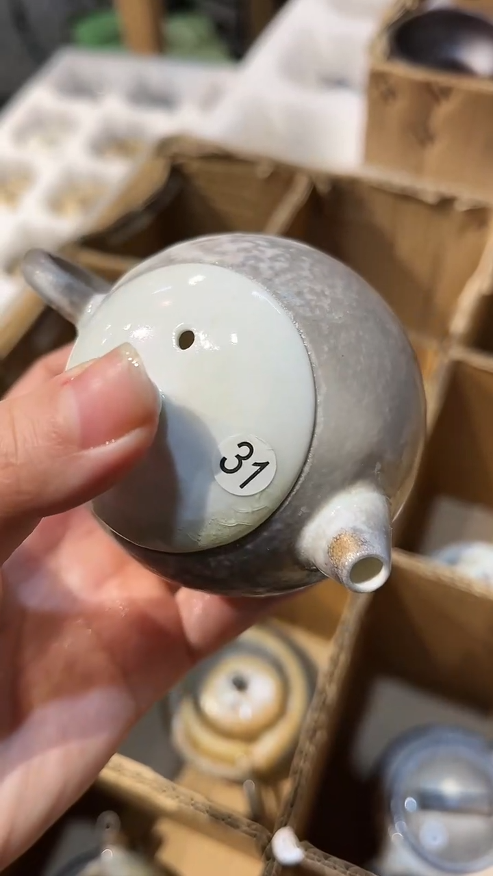 【闪购商品】壶31号容量100-110ML