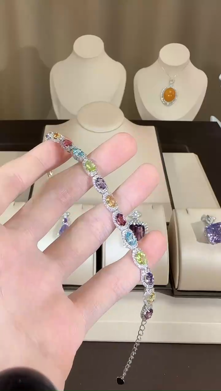 【闪购商品】托帕石手链银S925镶嵌多彩宝石手链