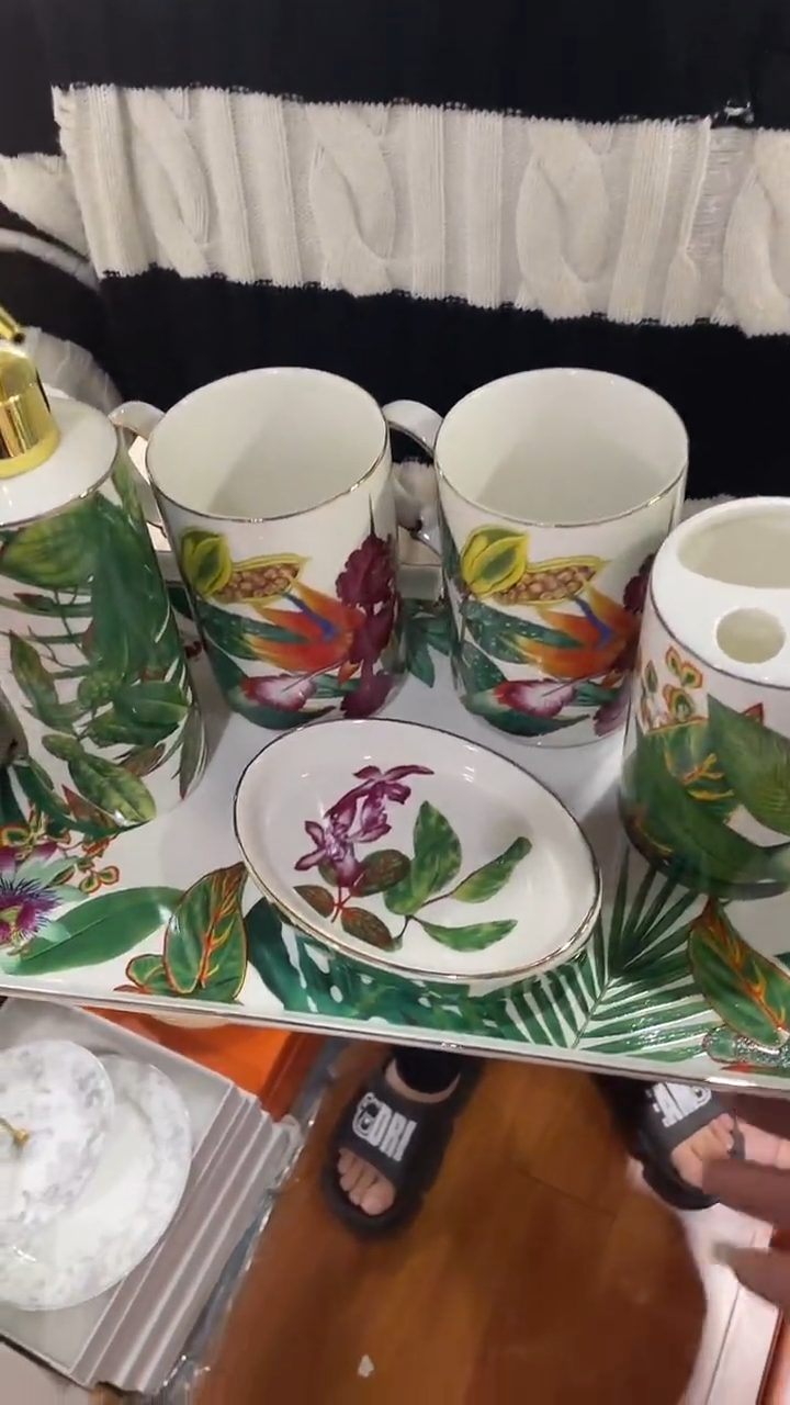 杯鸿辉家品牌瓷器，京东包邮！