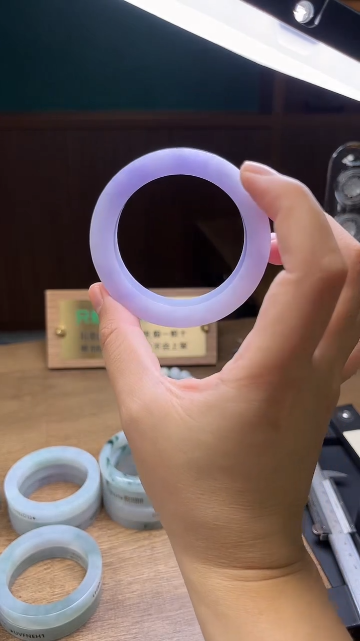 未镶嵌手镯定制翡翠辰***1定制