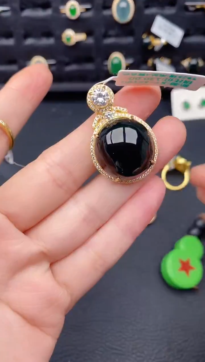 颈饰银S925镶嵌翡翠世**小天然a货翡翠0000