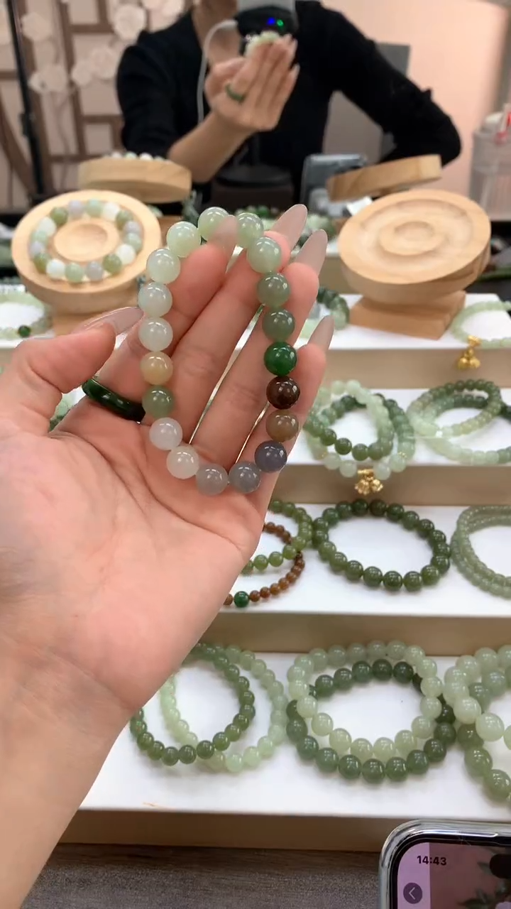 【闪购商品】和田玉手链未镶嵌多宝和田玉