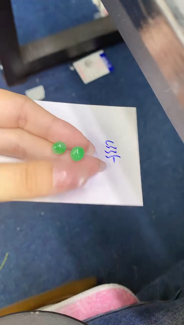 翡翠18K金镶嵌颈饰00000000000