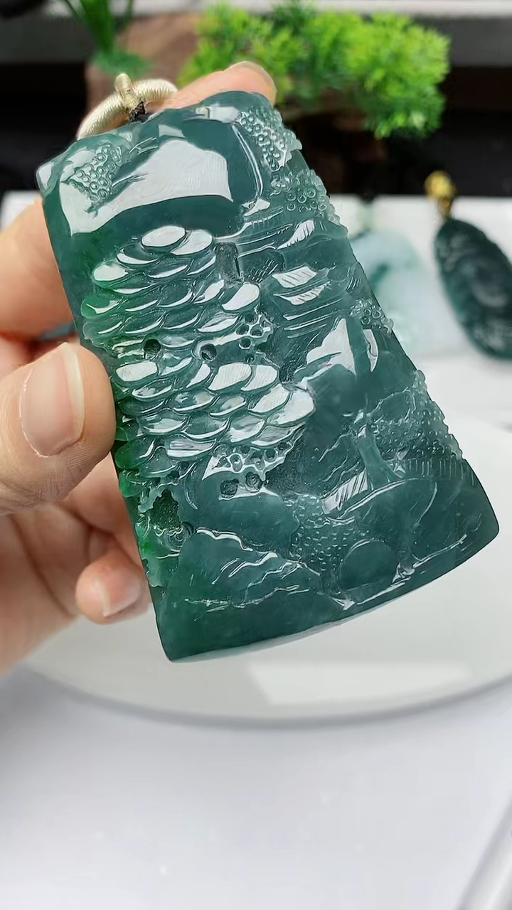 【闪购商品】翡翠颈饰未镶嵌