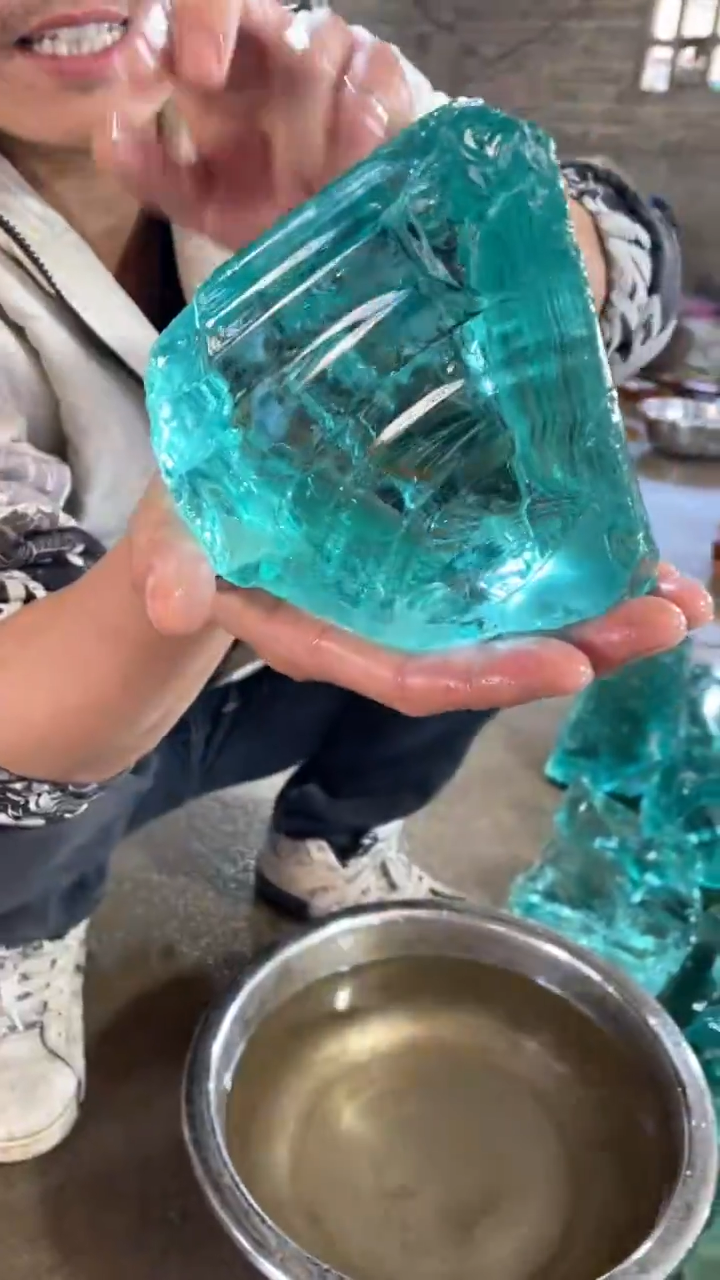 新疆托帕石原石摆件