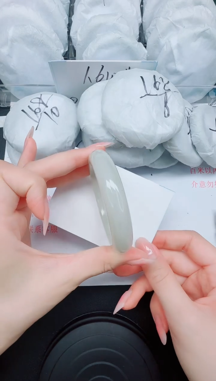 石英质玉手镯未镶嵌675-54