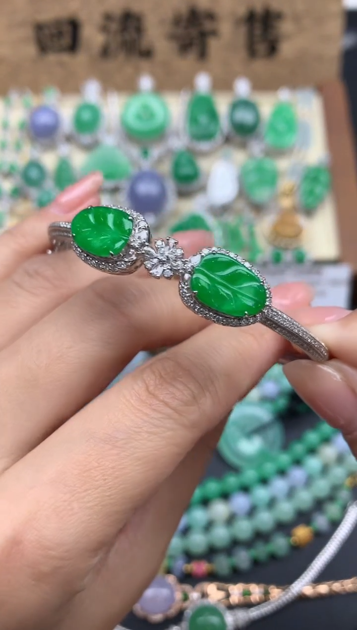 【闪购商品】翡翠手镯18K金镶嵌544-中国好珍宝