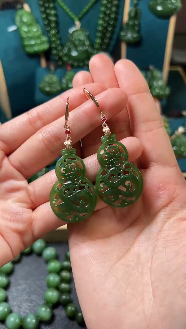 【闪购商品】和田玉（碧玉）耳钩银S925镶嵌碧玉