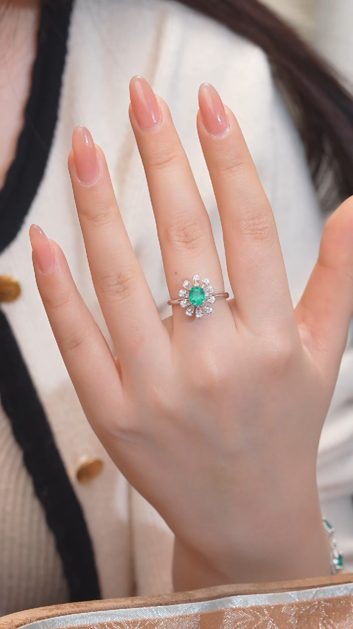 【闪购商品】祖母绿戒指18K金镶嵌（1ct）@@U1159