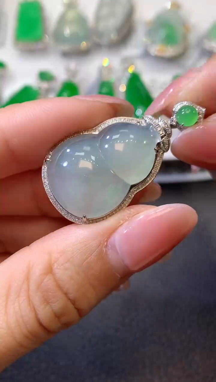 【闪购商品】翡翠吊坠(不含链)18K金镶嵌D20