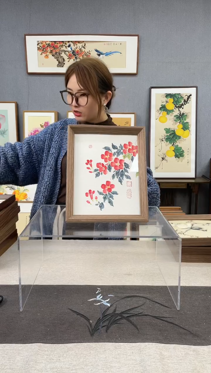 【闪购商品】国画10寸-23*29摆台书法作品-凌霄花