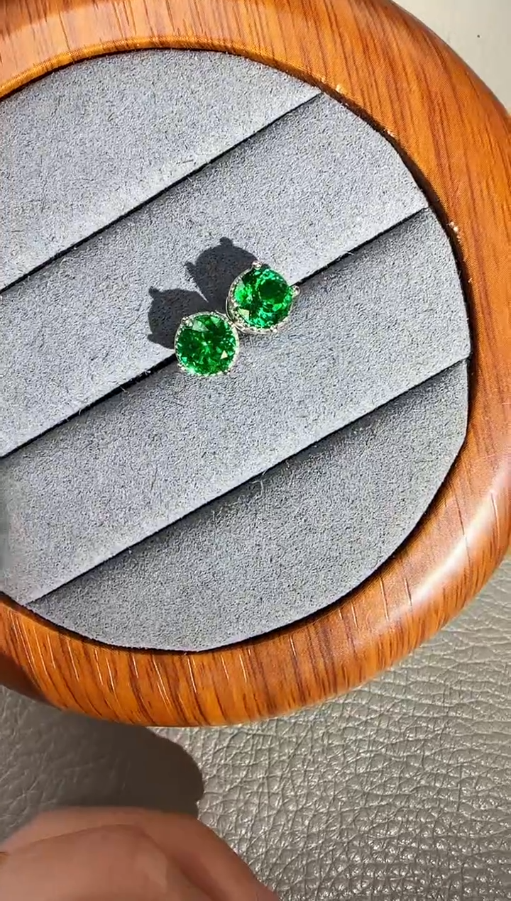 主播定制链接 绿色耳钉一对