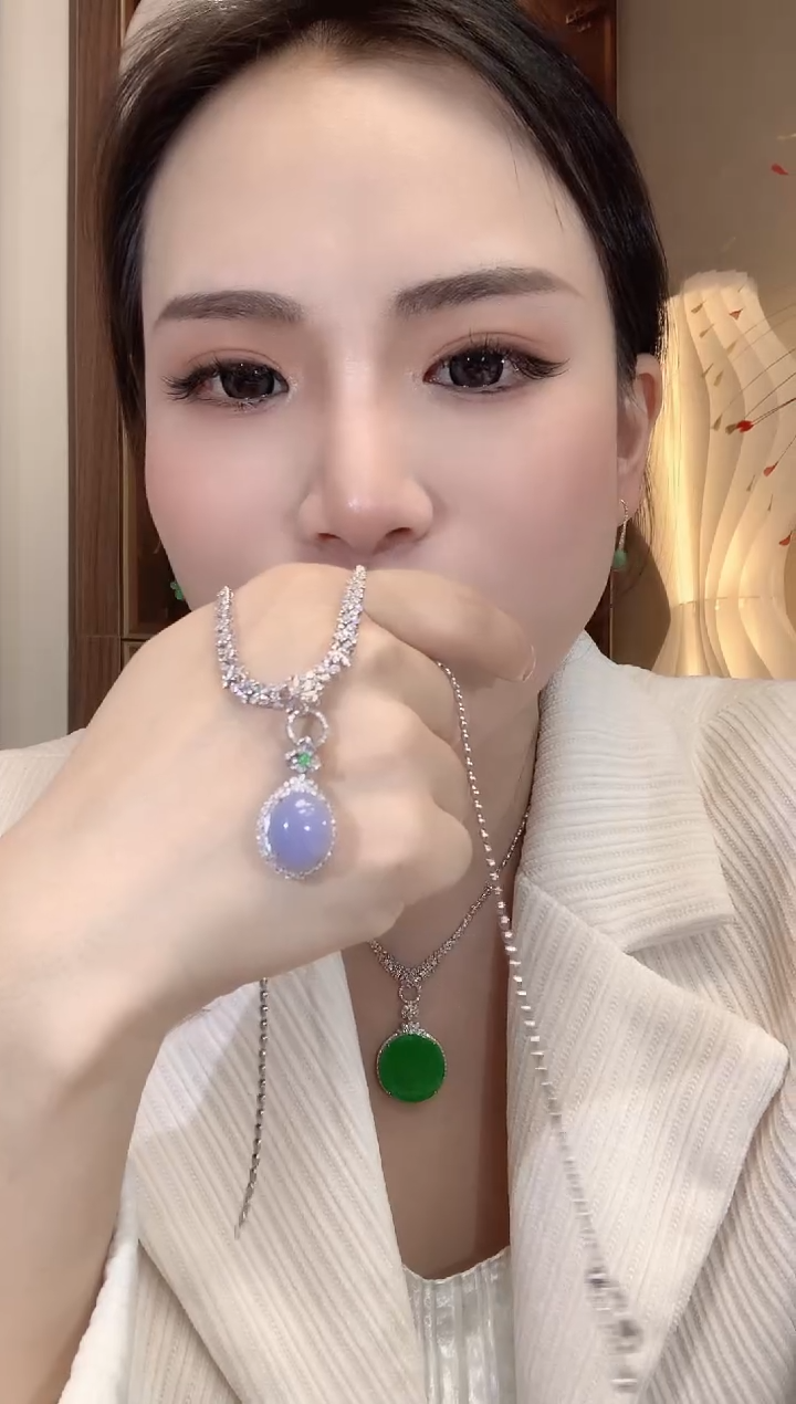 【闪购商品】翡翠吊坠(不含链)18K金镶嵌A25 紫货有一定色差