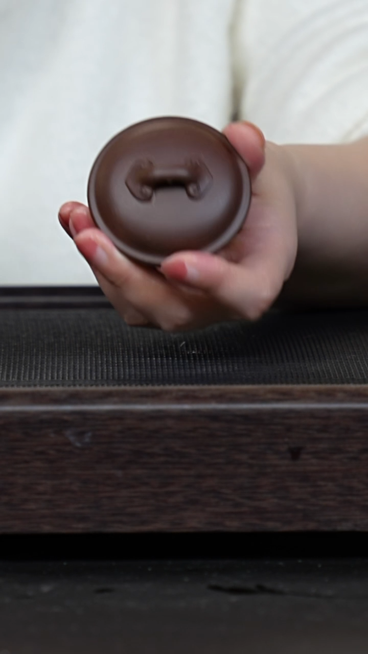 【闪购商品】紫砂茶壶底槽青小仿古如意