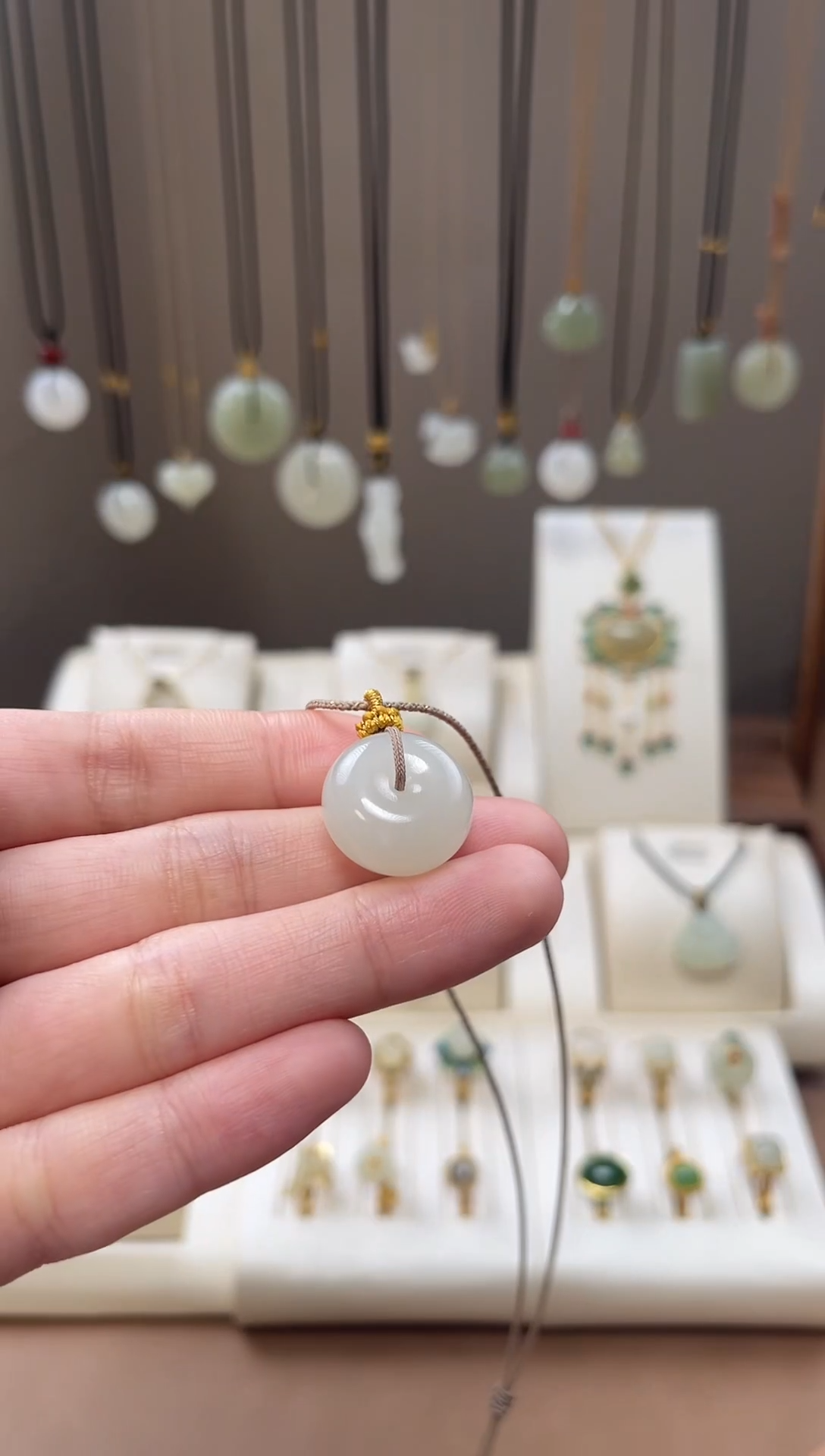 颈饰未镶嵌和田玉和田玉吊坠