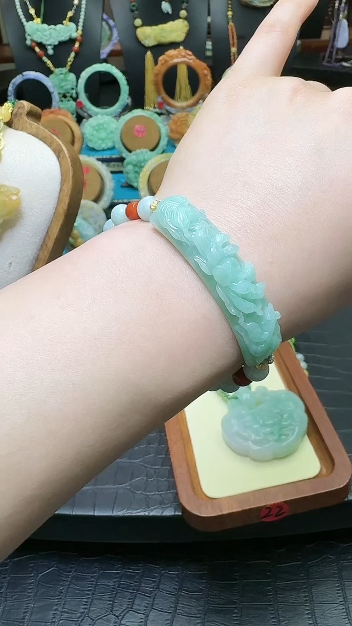 【闪购商品】翡翠手串未镶嵌天然翡翠莲花手牌