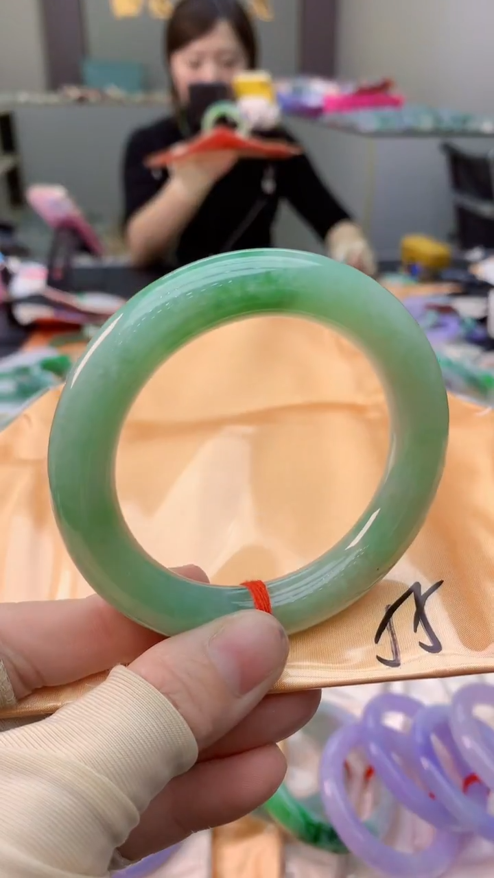 未镶嵌手镯翡翠0601243519