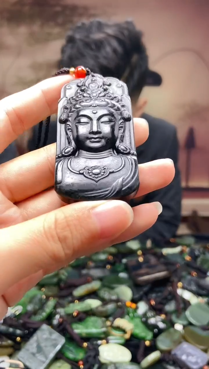 颈饰未镶嵌和田玉1