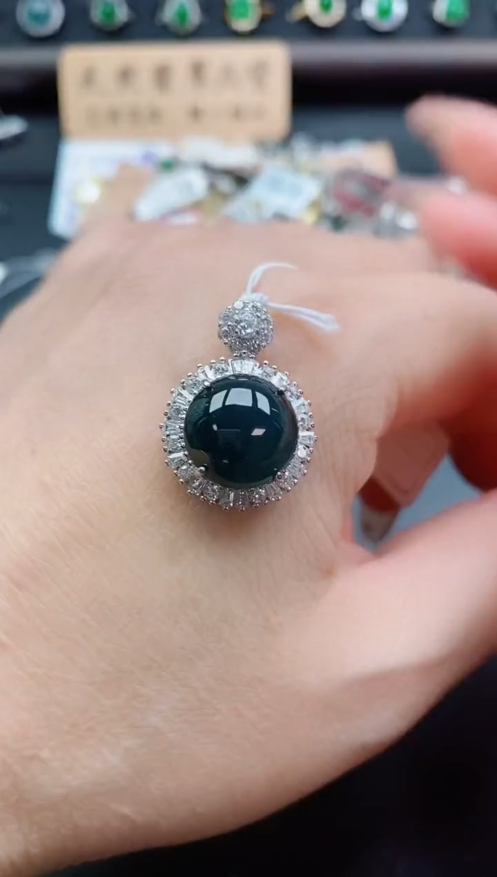 吊坠(赠链)银S925镶嵌翡翠1