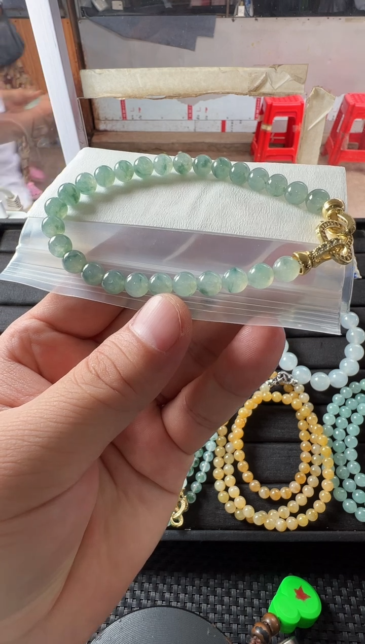 定制翡翠未镶嵌缅甸天然翡翠A货