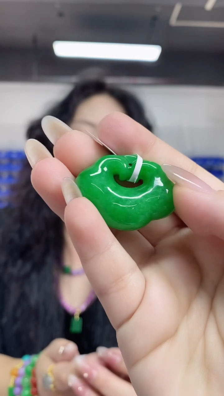 【闪购商品】翡翠未镶嵌吊坠(不含链)多样性发其一颜色微差