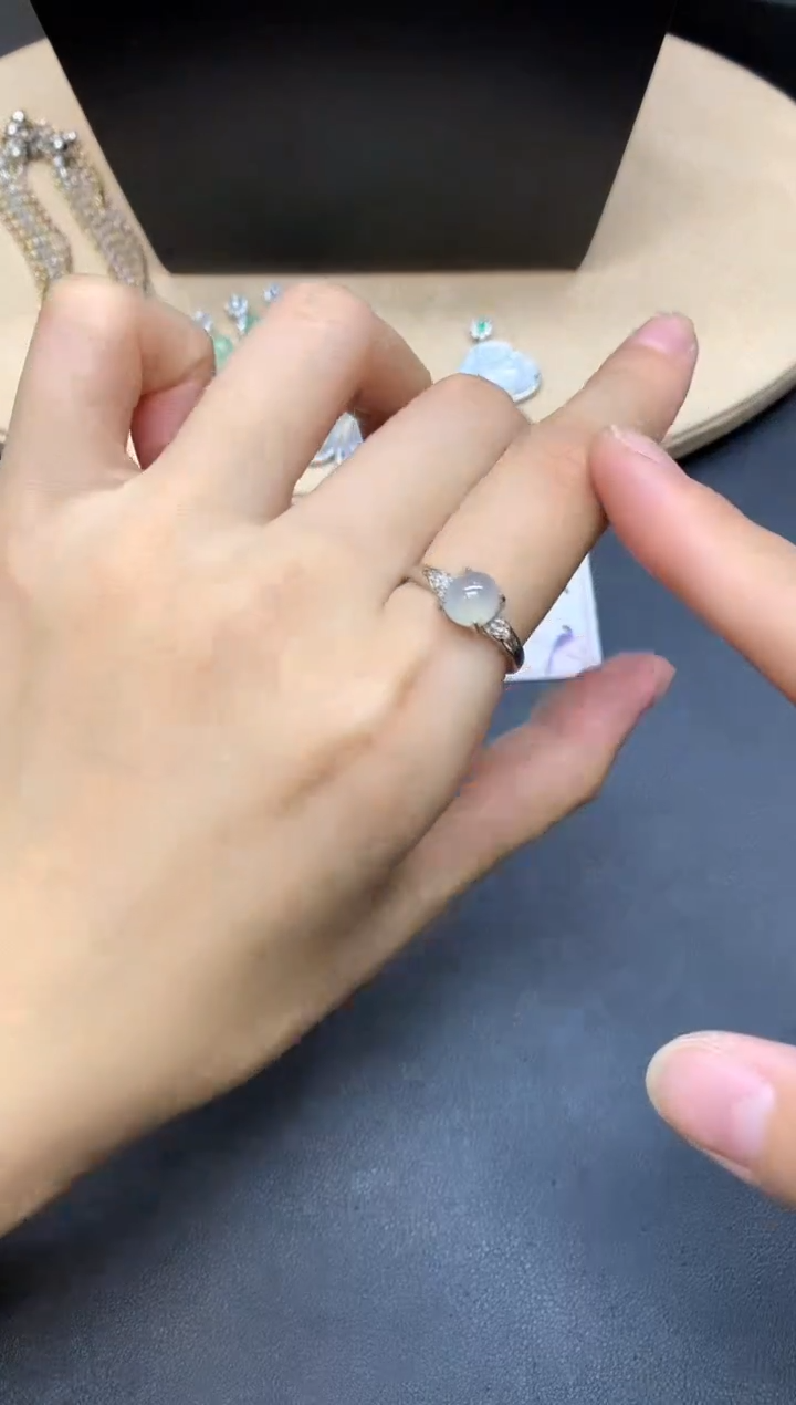 【闪购商品】翡翠戒指银S925镶嵌蛋面【多样性发其一】