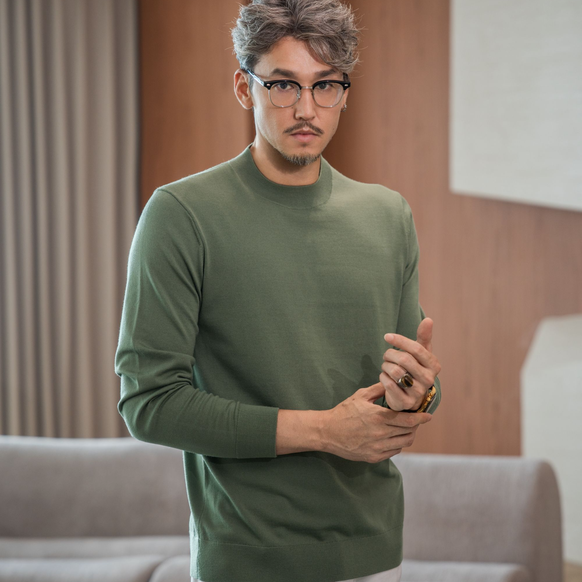 100/羊毛衫 圆领平肩长袖男士休闲纯色保暖秋冬修身圆领