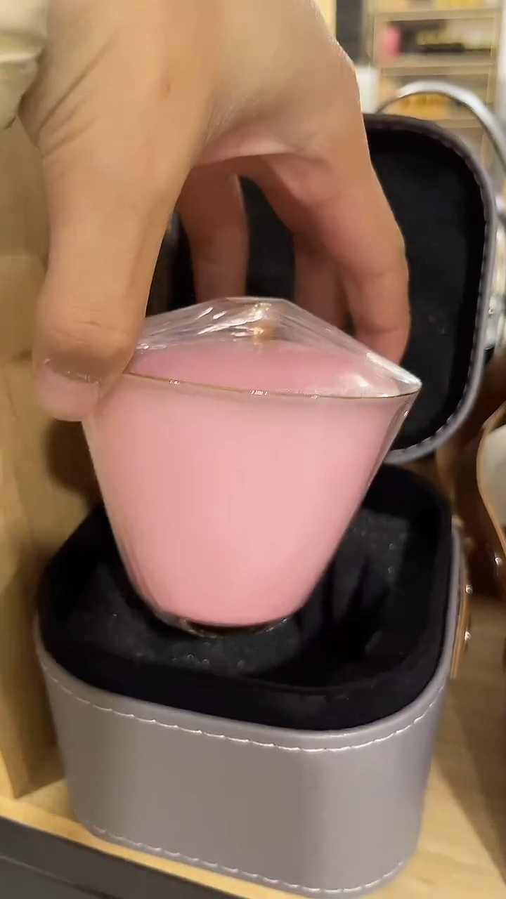 旅行包+盖碗+3杯子粉色，冲单福利