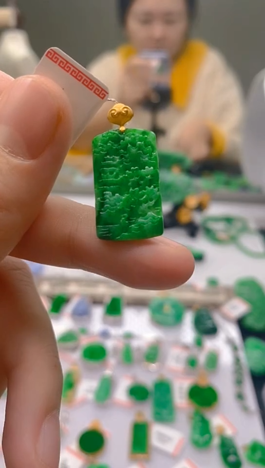 【闪购商品】翡翠颈饰18K金镶嵌新号开播，全场乱卖