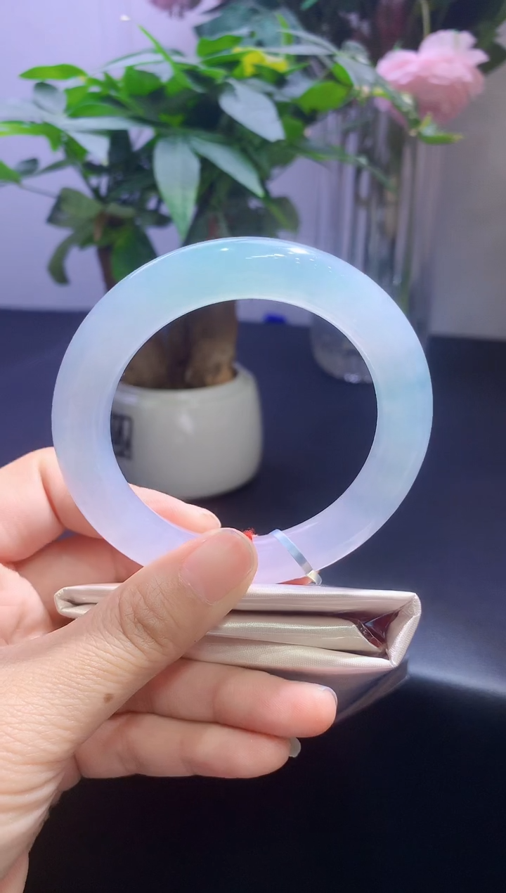 未镶嵌手镯翡翠翡翠手镯圈口56-t 79手镯定金2万卖价14.6万