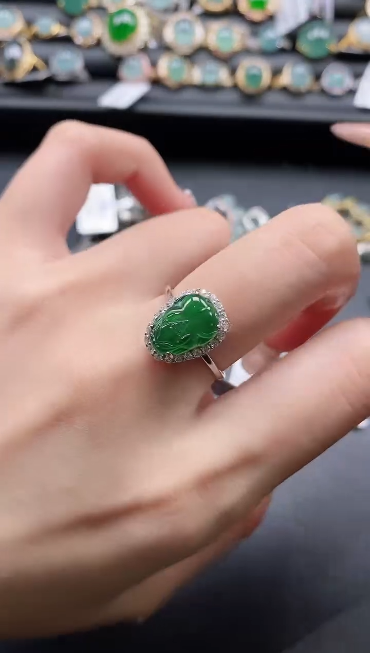 【闪购商品】翡翠戒指银S925镶嵌11111