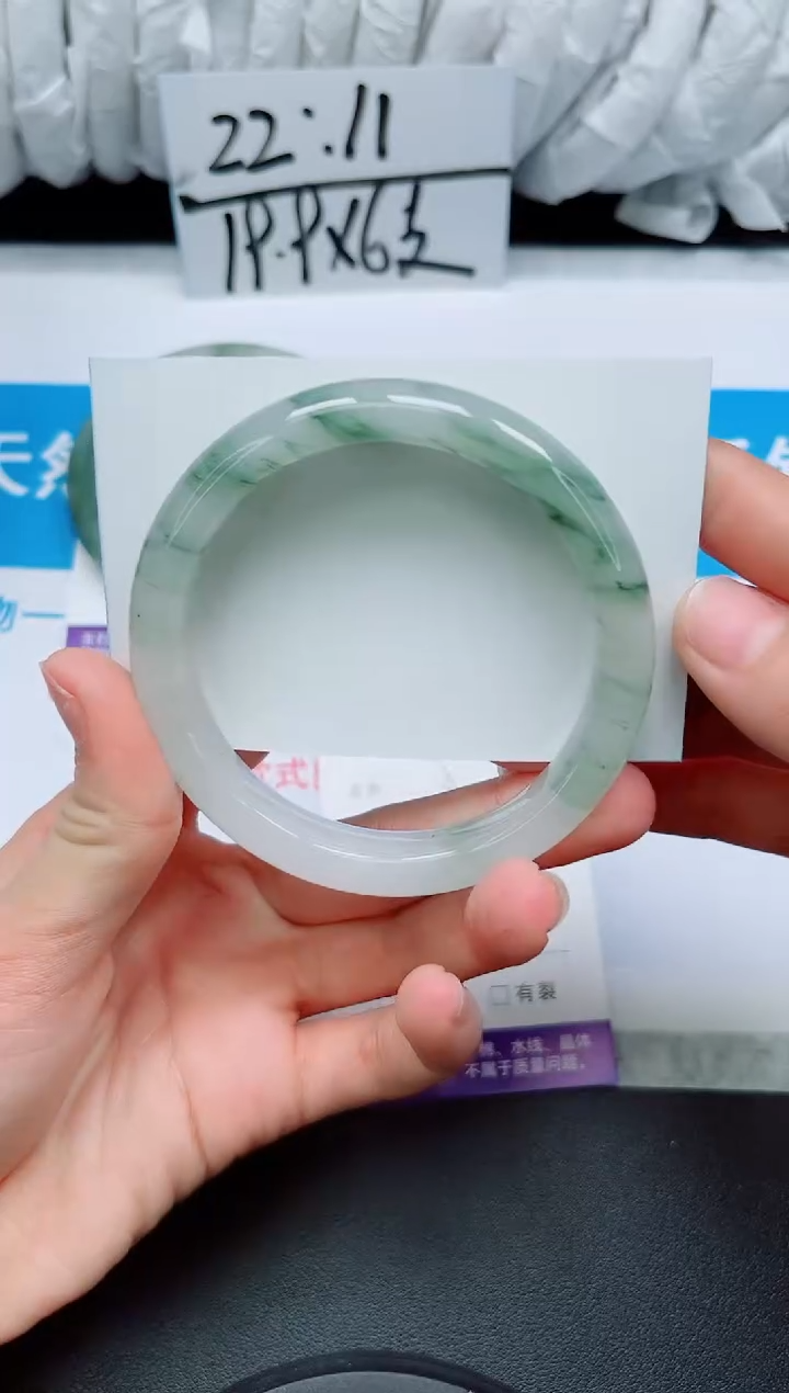 【闪购商品】石英质玉手镯未镶嵌5