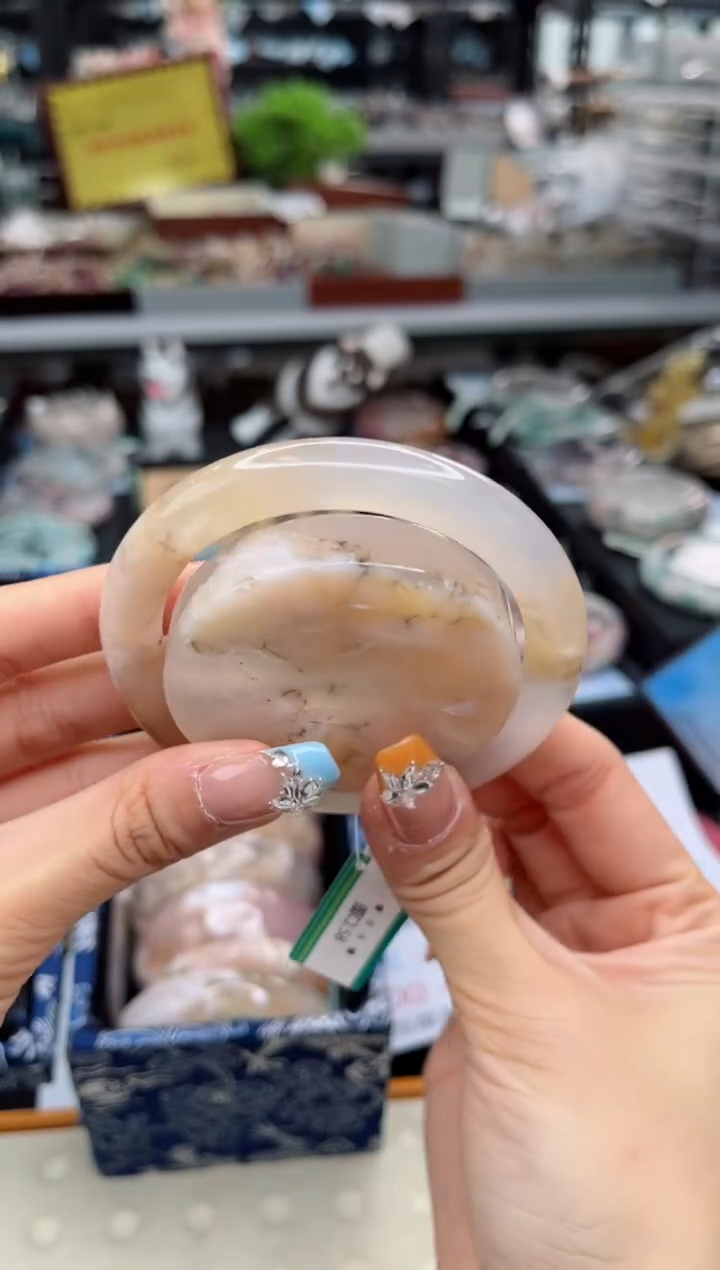 【闪购商品】石英质玉手镯未镶嵌58圈口（赠品镯心）1039223