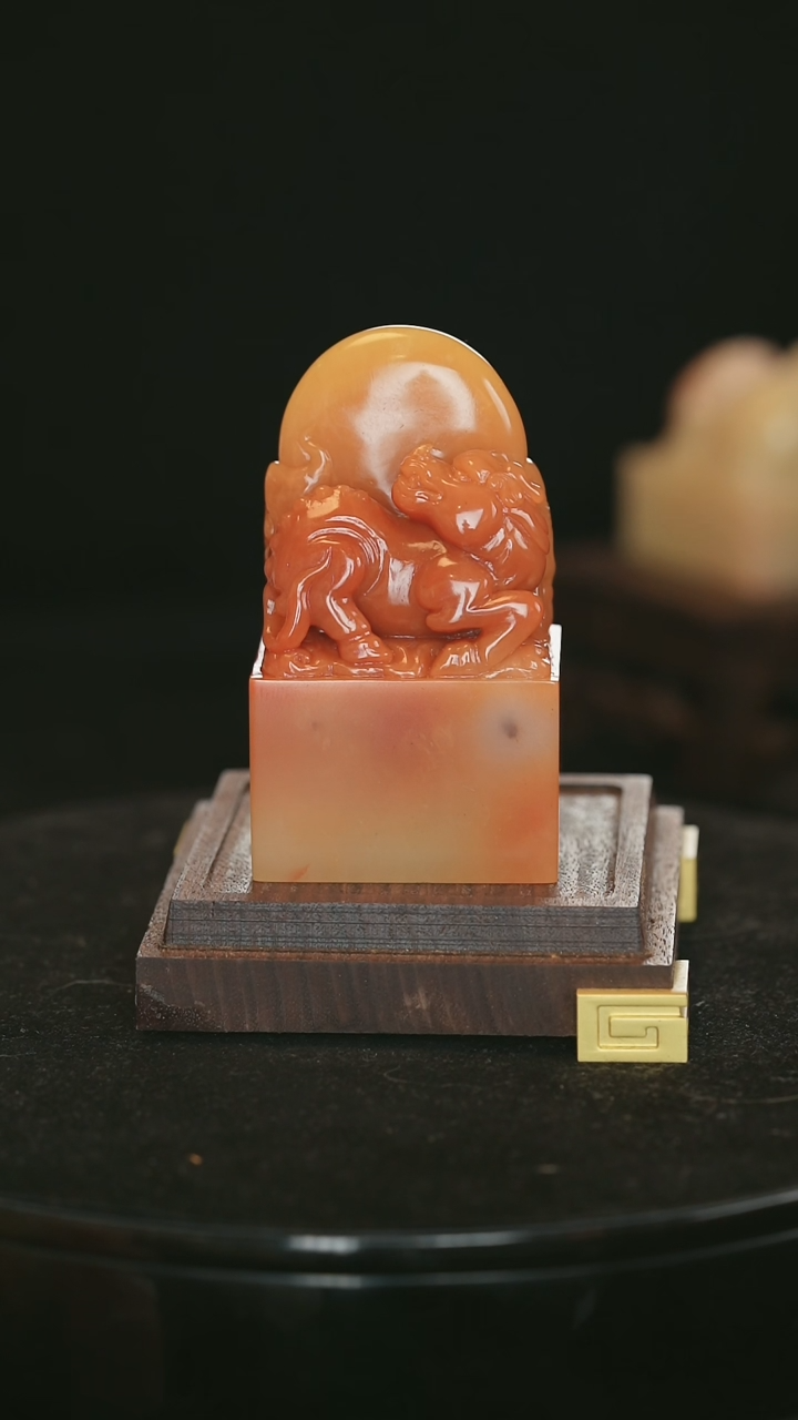 【闪购商品】寿山石麒麟望月雕