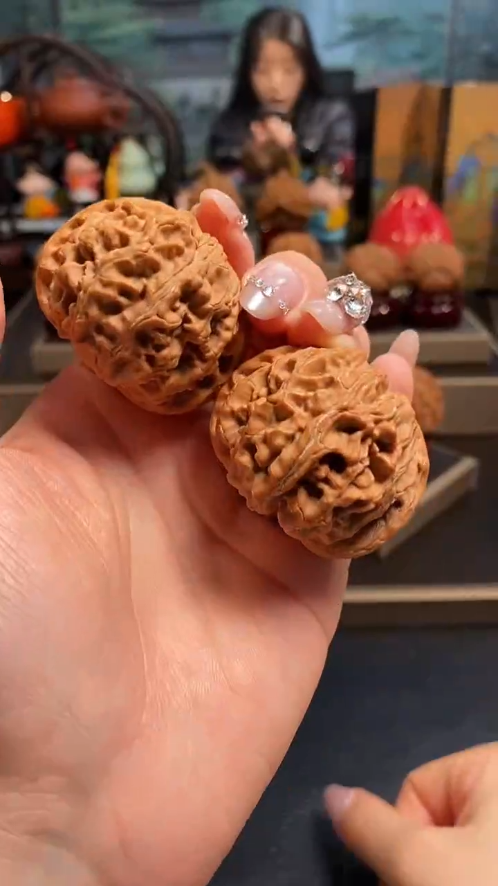 【闪购商品】文玩核桃吊坠A126苹果园43