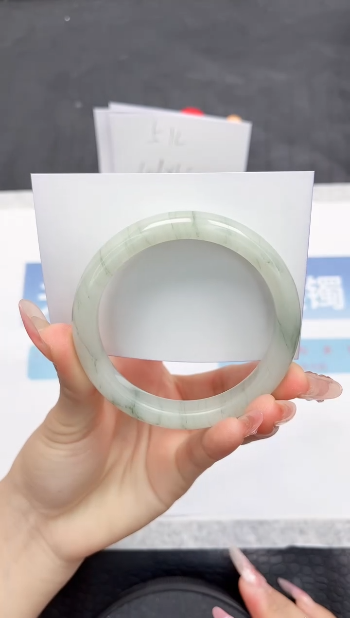 【闪购商品】石英质玉手镯未镶嵌O67-58.1