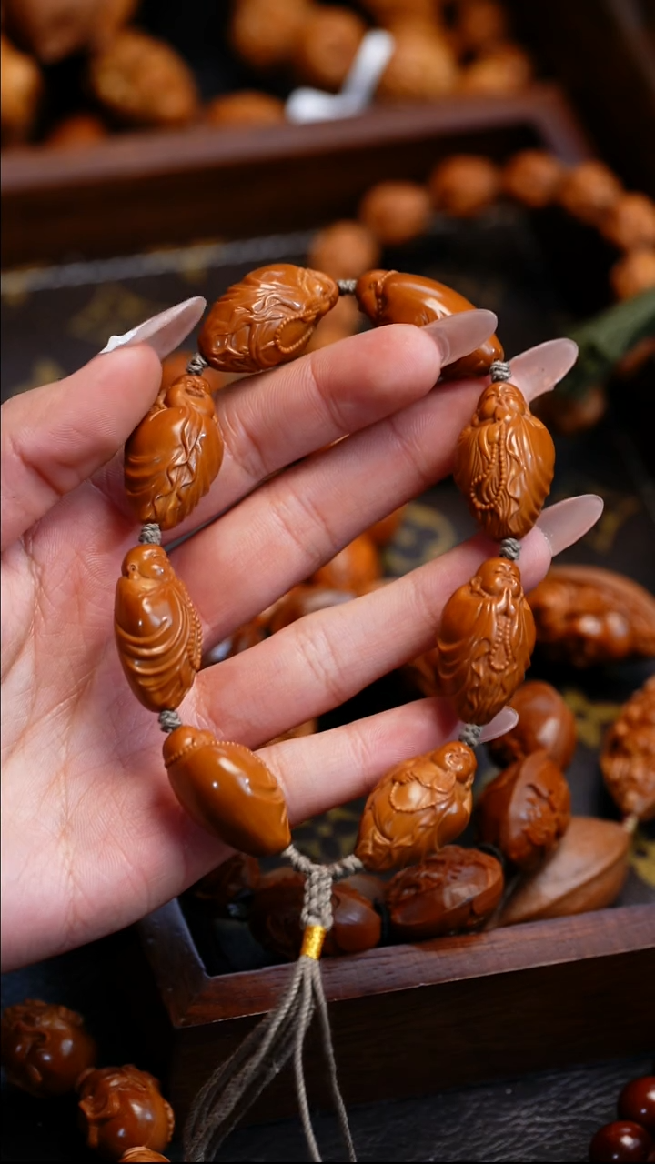 【闪购商品】橄榄核吊坠苏工橄榄核