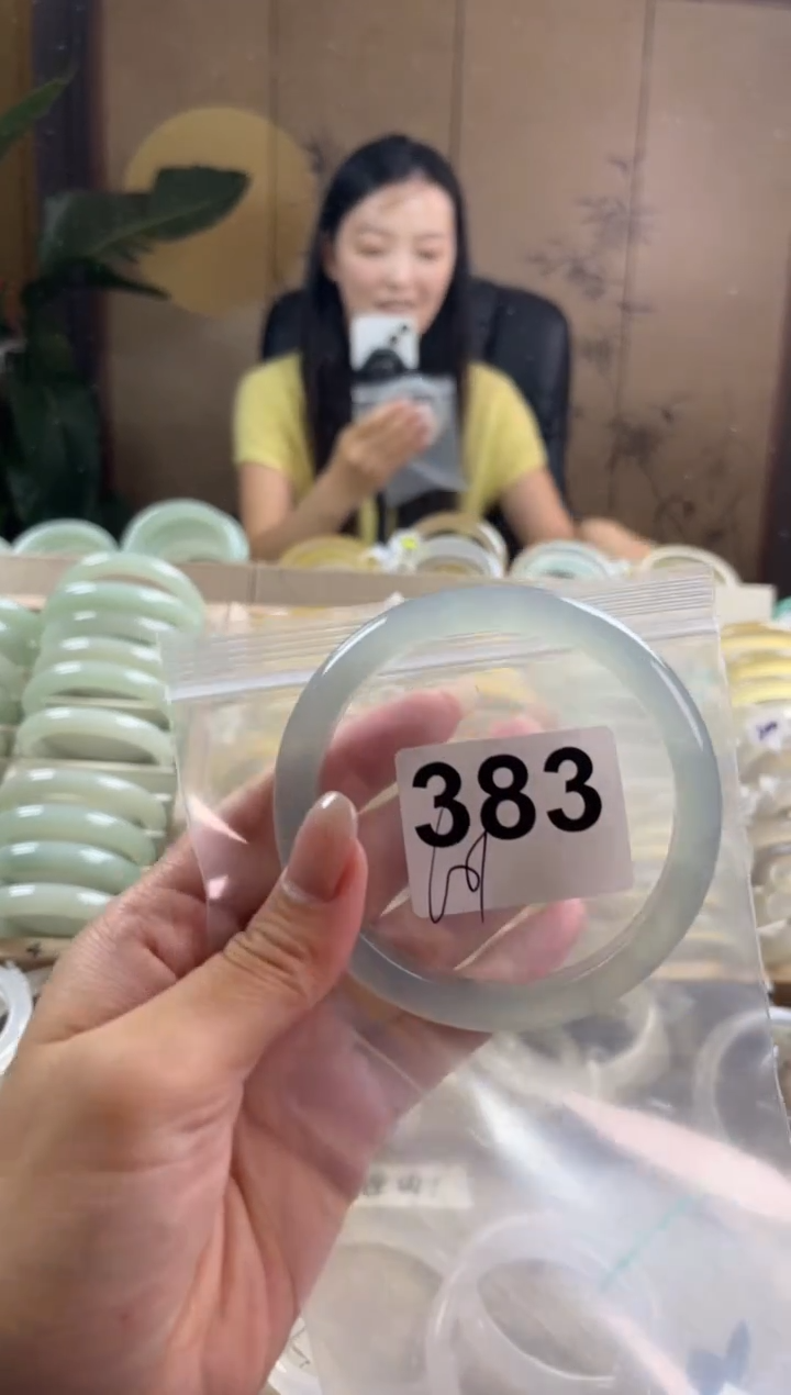 手镯玛瑙/玉髓未镶嵌383