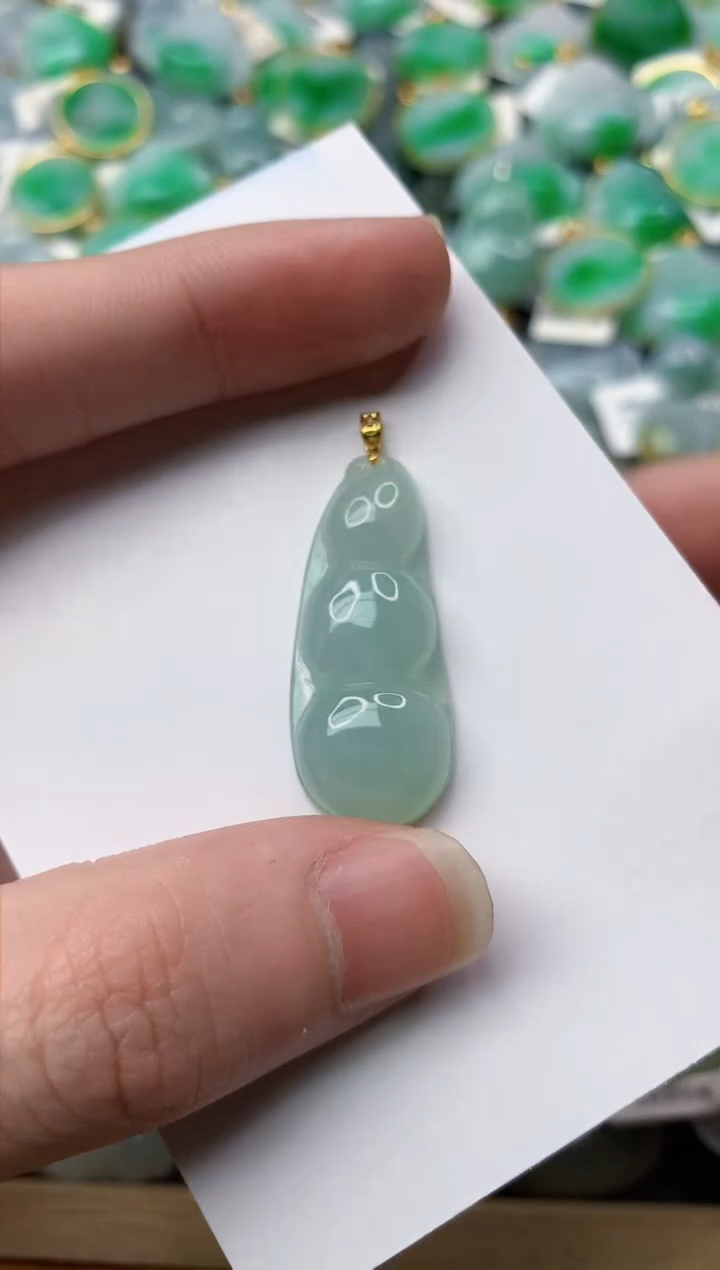 【闪购商品】翡翠颈饰18K金镶嵌61.........