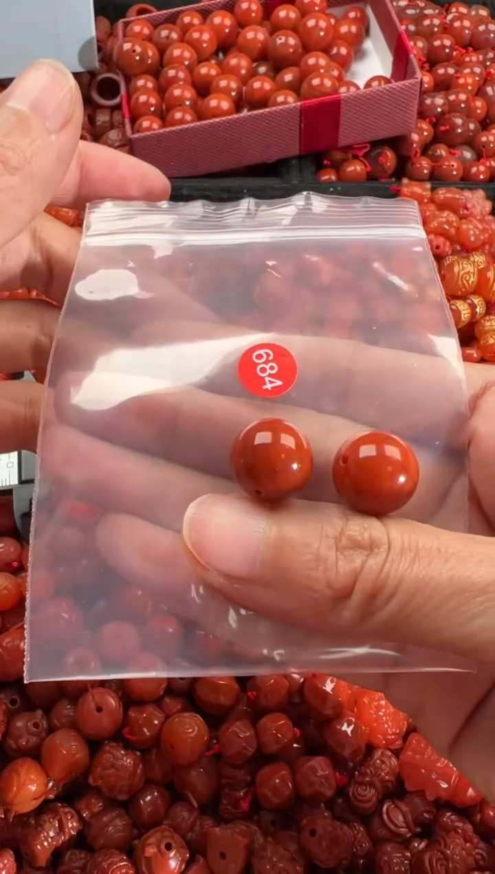 【闪购商品】南红玛瑙颈饰未镶嵌1