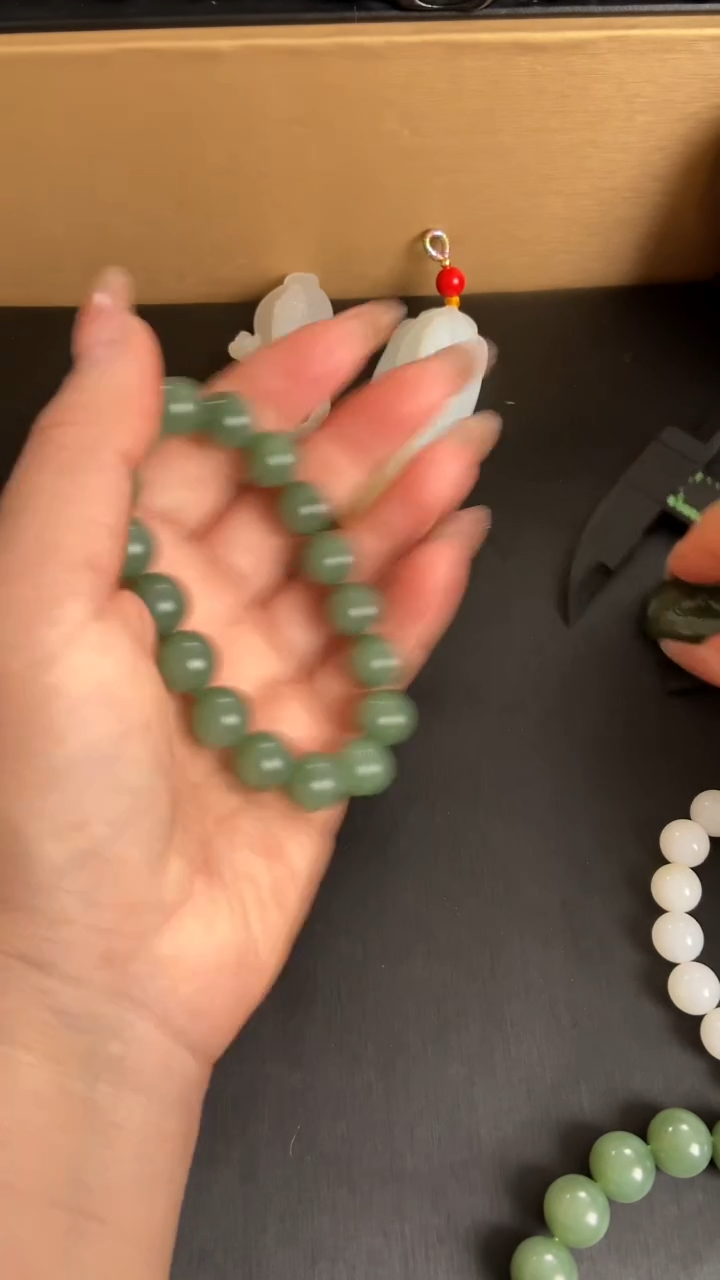 未镶嵌手链和田玉手串