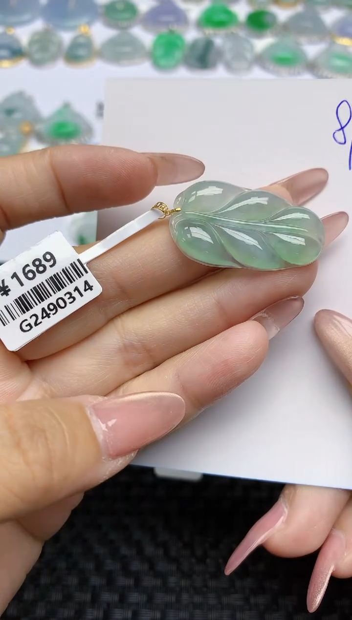 【闪购商品】翡翠颈饰18K金镶嵌天然A货翡翠 88