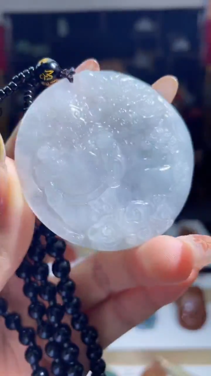 翡翠未镶嵌吊坠(不含链)W143多样性发其一