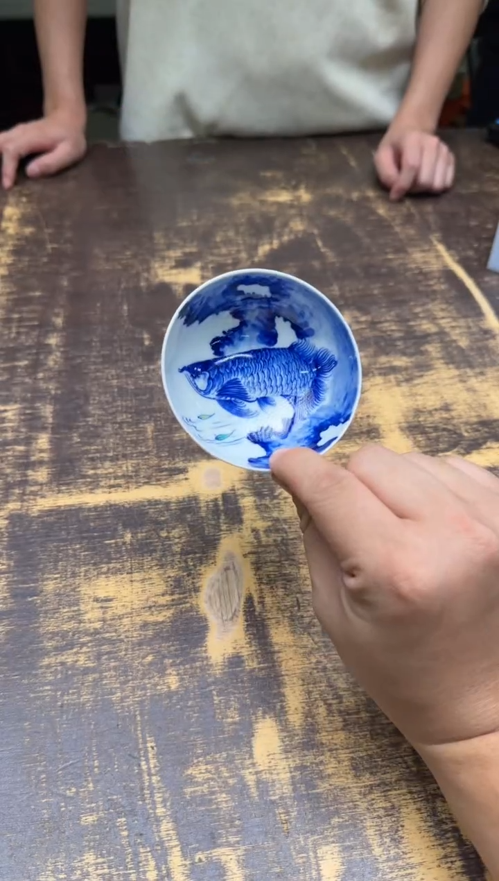 峰*哥（预售）一儒堂青花加彩翠竹金龙鱼普洱杯