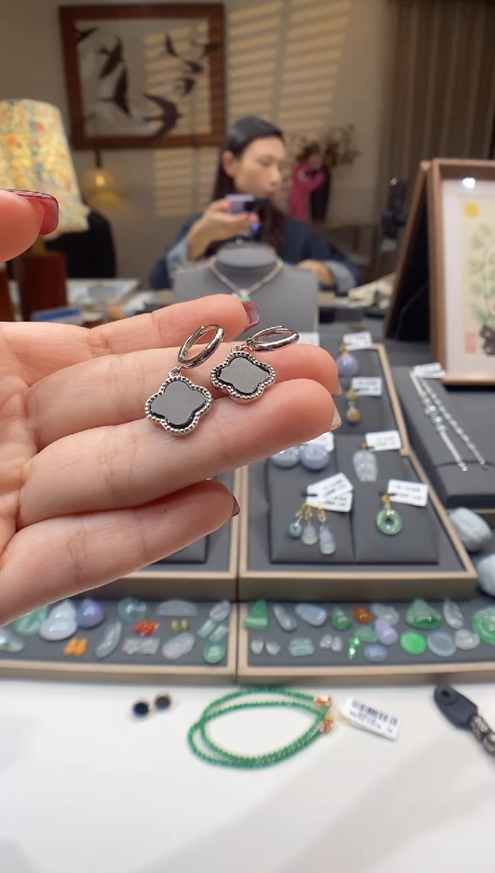 【闪购商品】翡翠耳饰未镶嵌四叶草