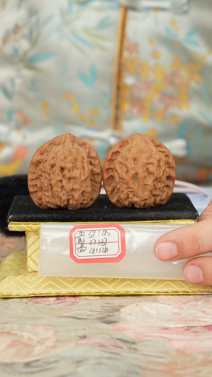 【闪购商品】文玩核桃把件非嫁接北京